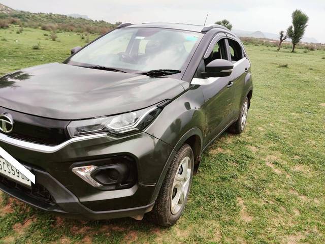 https://images10.gaadi.com/usedcar_image/4519483/original/processed_850431b5651cd0dcda513fe7b7f9d40f.jpg?imwidth=6402