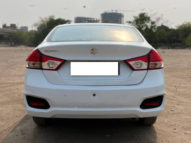 https://images10.gaadi.com/usedcar_image/4519484/original/processed_344131b76e0c2e973843c20d2bd58df1.jpg?imwidth=6402
