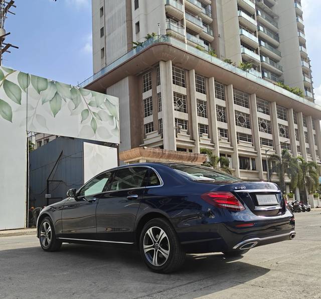 https://images10.gaadi.com/usedcar_image/4519488/original/processed_2bb87276fd2299ea755cfdb7174b7086.jpg?imwidth=6402
