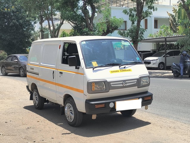 https://images10.gaadi.com/usedcar_image/4519493/original/processed_0b08a04ce9ff84ff84581af534d362cd.jpg?imwidth=6400