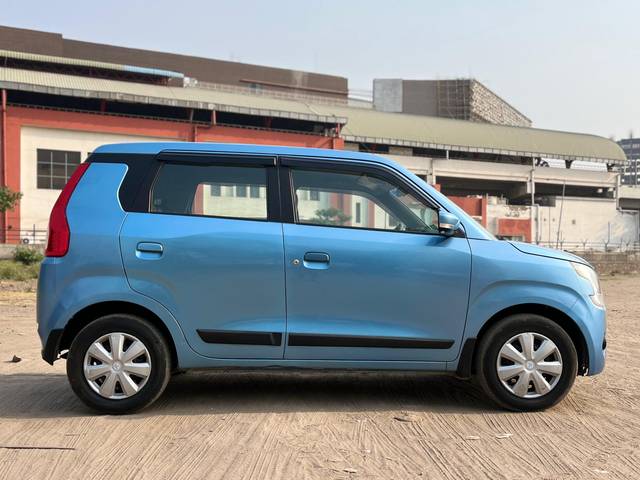 https://images10.gaadi.com/usedcar_image/4519500/original/d5b9b4a411e774de440293b035d62776.jpg?imwidth=6401