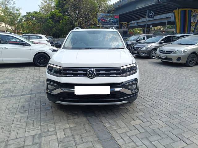 https://images10.gaadi.com/usedcar_image/4519510/original/processed_5b2254c2357dc32991f554da3ab672e7.jpg?imwidth=6400