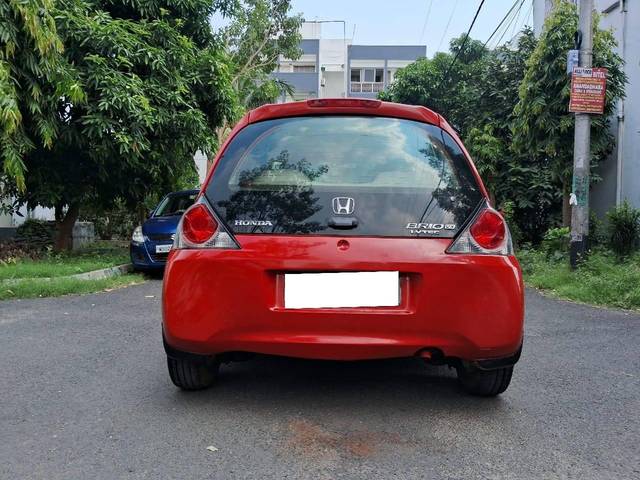 https://images10.gaadi.com/usedcar_image/4519512/original/processed_a0192724dfb6b3dc9e6cddfad56e04fb.jpg?imwidth=6401