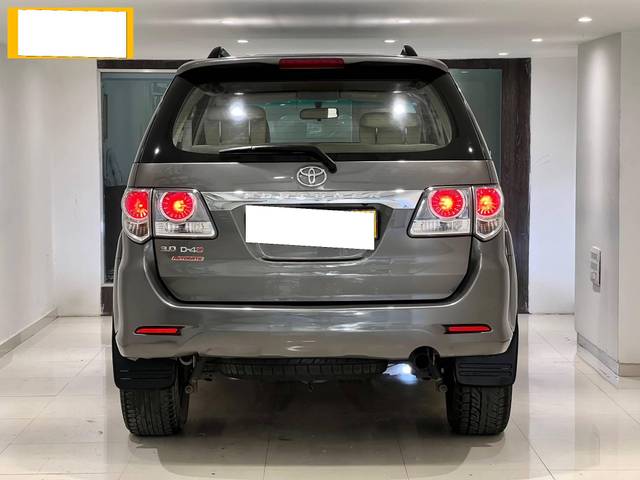 https://images10.gaadi.com/usedcar_image/4519519/original/processed_5c59248d9f8981d1a0fd6c1e8653c3b1.jpeg?imwidth=6401