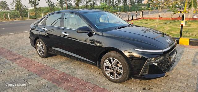 https://images10.gaadi.com/usedcar_image/4519520/original/processed_4d201df2452c5f3436e1ea1b8dd8d3c1.jpg?imwidth=6400