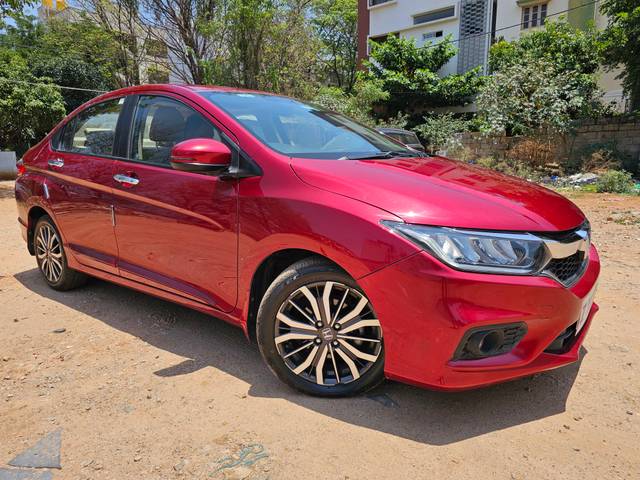 https://images10.gaadi.com/usedcar_image/4519521/original/26e100843f88690c548c708a0f41b87e.jpg?imwidth=6400