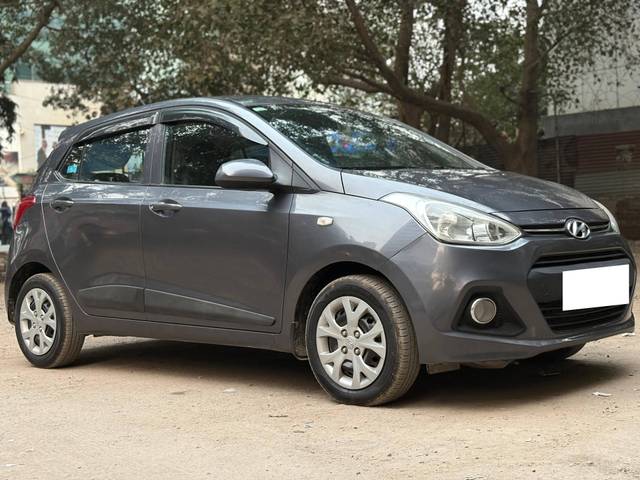 https://images10.gaadi.com/usedcar_image/4519551/original/processed_acfb32d3fe4ba5d96f266fa0b97342fe.jpg?imwidth=6400