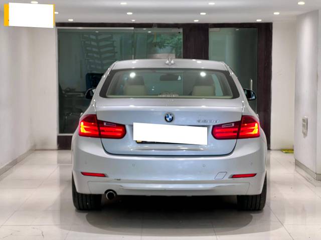 https://images10.gaadi.com/usedcar_image/4519553/original/processed_93e8403b29f73f6ff30960a769320183.jpg?imwidth=6401