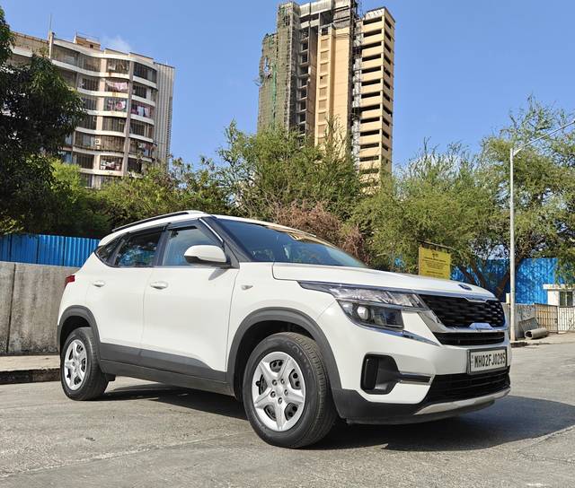 https://images10.gaadi.com/usedcar_image/4519560/original/processed_241a37253612309890c9f02e0dcc352a.jpg?imwidth=6400