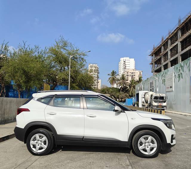 https://images10.gaadi.com/usedcar_image/4519560/original/processed_c1395b1c30de9f610af5975c6217ddc7.jpg?imwidth=6401