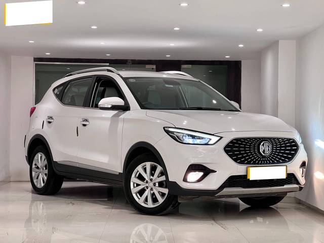 https://images10.gaadi.com/usedcar_image/4519563/original/processed_8106dbc4f0f370f2e2fe523d34f6739c.jpg?imwidth=6400