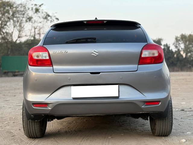 https://images10.gaadi.com/usedcar_image/4519564/original/processed_fc62c0bf92715dd084dd57b69fa1c75e.jpg?imwidth=6402
