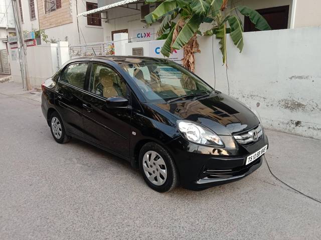https://images10.gaadi.com/usedcar_image/4519567/original/processed_6d281bd08dc323f41806d11a39b811dd.jpg?imwidth=6400