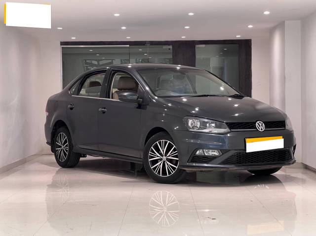 https://images10.gaadi.com/usedcar_image/4519576/original/processed_801837be1efe0e90f2cf97bca2646eef.jpg?imwidth=6400
