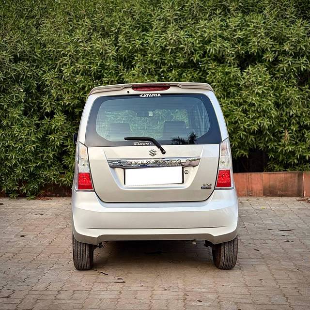 https://images10.gaadi.com/usedcar_image/4519577/original/processed_aadbda27d836d27896dcd32b950643d7.jpg?imwidth=6402