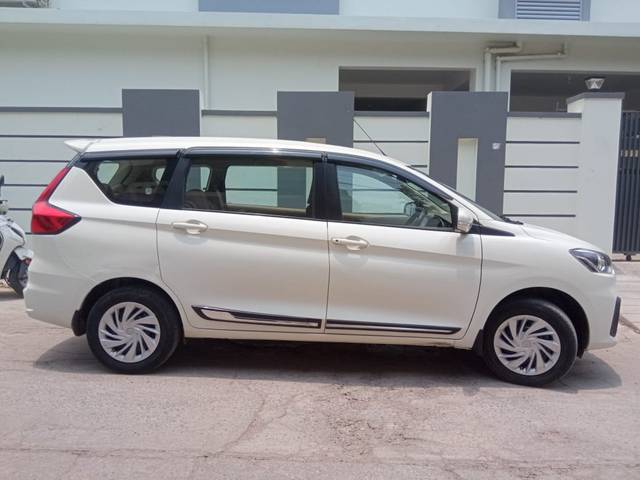 https://images10.gaadi.com/usedcar_image/4519589/original/365e8e2986e318507fecb391f3f4e5a1.jpg?imwidth=6401
