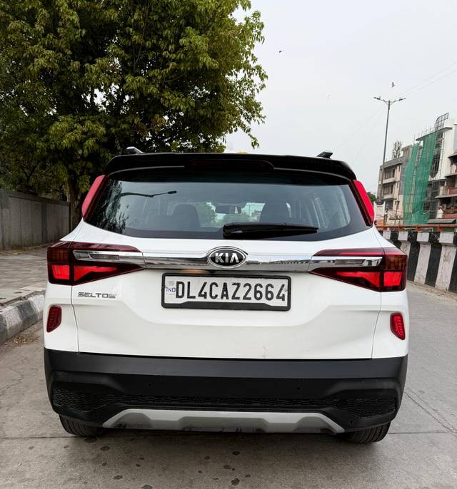 https://images10.gaadi.com/usedcar_image/4519603/original/c3e2de78d540d8313c21429a78467c3a.jpg?imwidth=6402