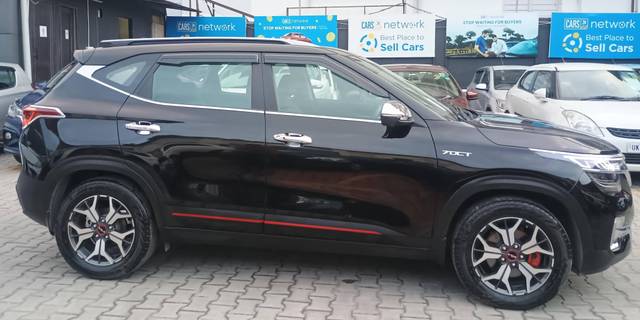 https://images10.gaadi.com/usedcar_image/4519614/original/processed_b0f7f8383f006119a3d6f0c1d3c9f4b1.jpg?imwidth=6401