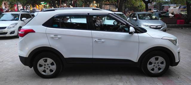 https://images10.gaadi.com/usedcar_image/4519619/original/processed_2a56772ee86bb844b2a5fd5f31c53e0c.jpg?imwidth=6400