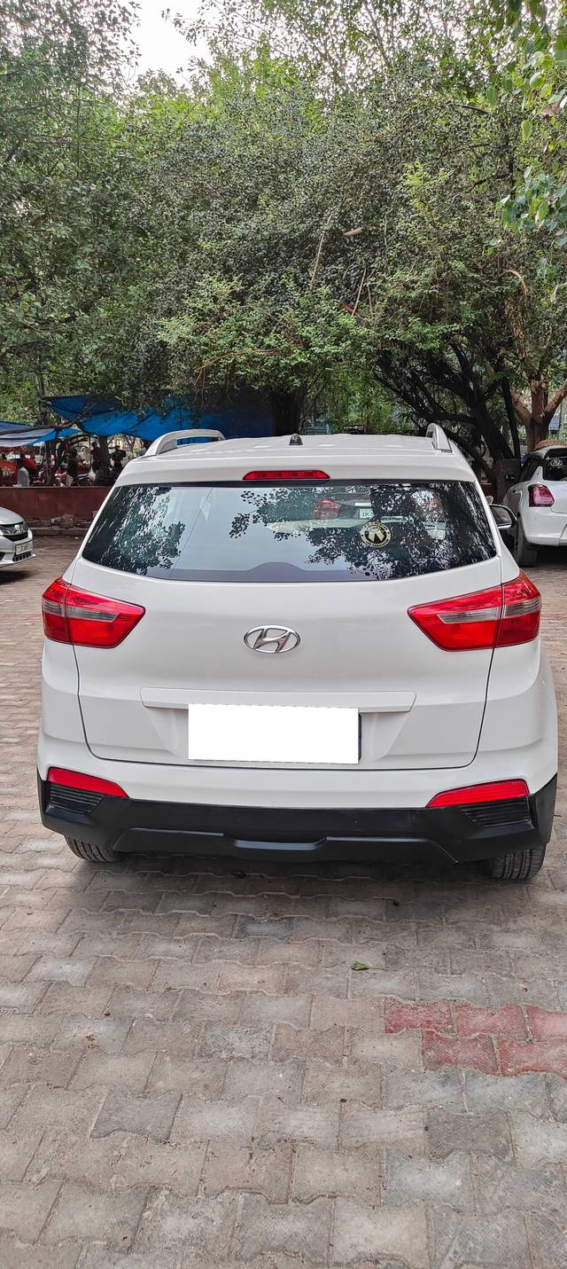 https://images10.gaadi.com/usedcar_image/4519619/original/processed_fec992ef48eb45ca3fb5d19b6657debb.jpg?imwidth=6401