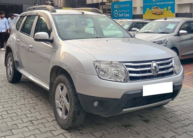 https://images10.gaadi.com/usedcar_image/4519624/original/processed_51066ca3e8d4f8f80bbd65c5be2f773d.jpg?imwidth=6400