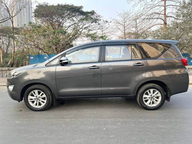 https://images10.gaadi.com/usedcar_image/4519625/original/processed_97ce893d7fed7d5466d2a30f580d4fe2.jpg?imwidth=6401