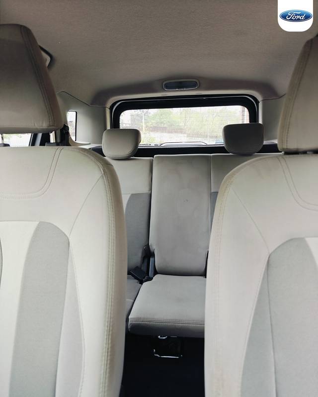 https://images10.gaadi.com/usedcar_image/4519626/original/54020774c343d6ac5e5553c5334a7b7b.jpeg?imwidth=6402