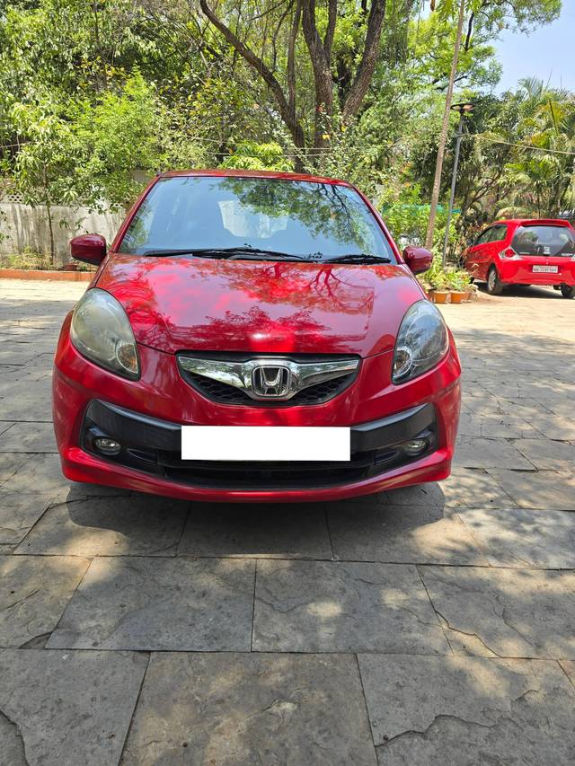 https://images10.gaadi.com/usedcar_image/4519635/original/processed_bd1d110869f9c3303f7c53667a18b4e2.jpg?imwidth=6400