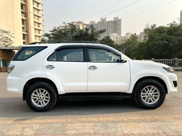 https://images10.gaadi.com/usedcar_image/4519636/original/254144460f27d096ec75c5c5d0d26b5e.jpg?imwidth=6401