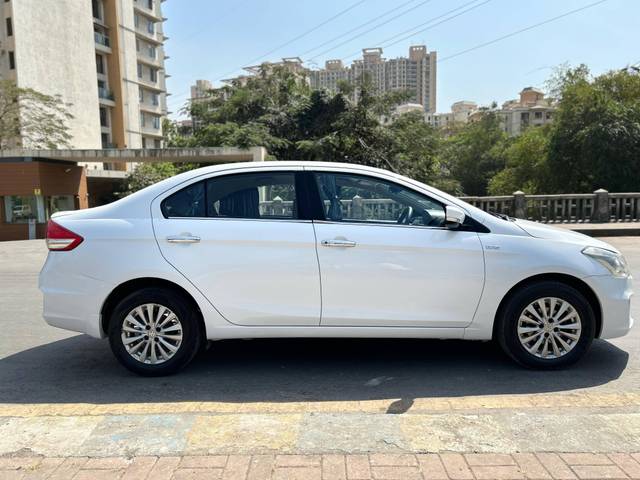 https://images10.gaadi.com/usedcar_image/4519638/original/processed_5fcc58a4ac87f009ccef1b84c0378121.jpg?imwidth=6401