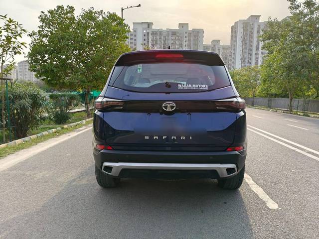 https://images10.gaadi.com/usedcar_image/4519647/original/processed_d797494c18986e5f95204fad4996df4d.jpg?imwidth=6402