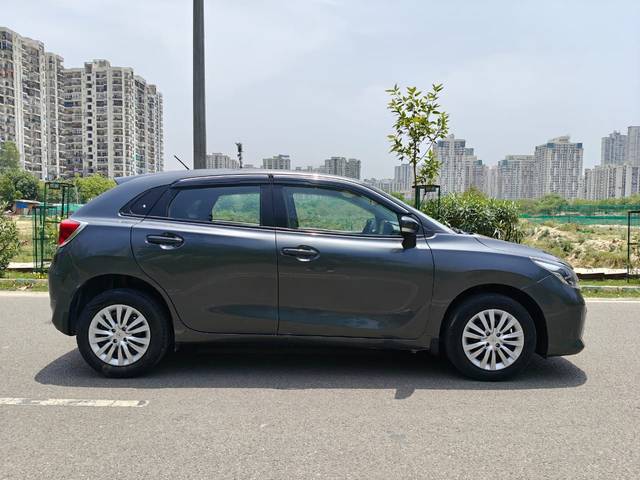 https://images10.gaadi.com/usedcar_image/4519655/original/17f05e5a5cdcd3d6d5d2bb4f4cd88319.jpg?imwidth=6401