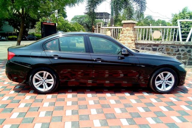 https://images10.gaadi.com/usedcar_image/4519658/original/ca9e4e22be907f7d5391dd4e43c4e805.jpg?imwidth=6401