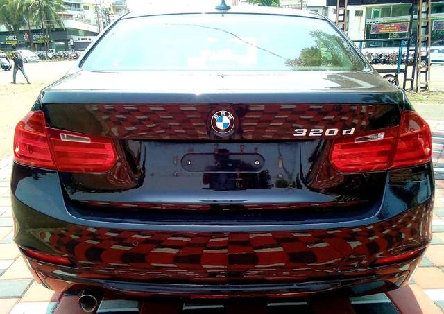 https://images10.gaadi.com/usedcar_image/4519658/original/processed_b1a19d065addc84a3f6523f728c835e7.jpg?imwidth=6402