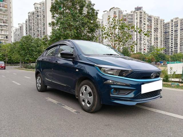 https://images10.gaadi.com/usedcar_image/4519661/original/processed_9e4a0afa1ee71765137c14bb5031ca41.jpg?imwidth=6400
