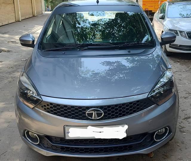 https://images10.gaadi.com/usedcar_image/4519671/original/c81f2bbab16109d63c296bbedd5ee8b4.jpg?imwidth=6400