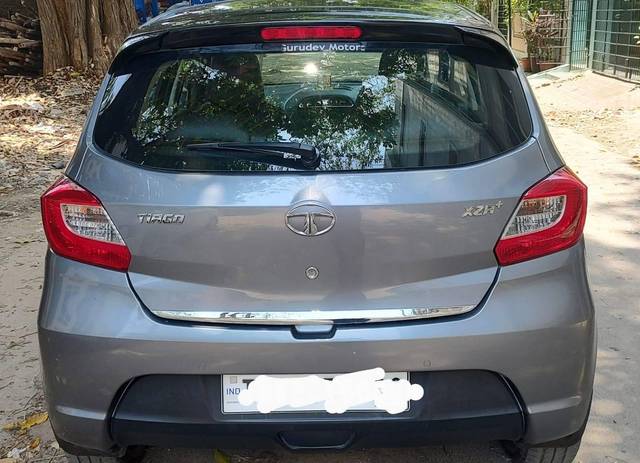https://images10.gaadi.com/usedcar_image/4519671/original/processed_89f72eaa9a95c0daac2eb933b8f8f79e.jpg?imwidth=6401