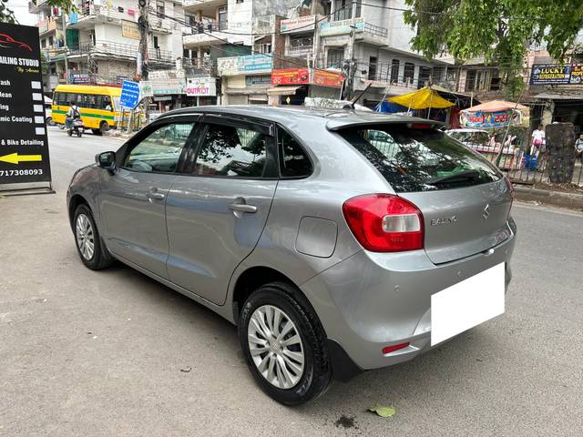 https://images10.gaadi.com/usedcar_image/4519679/original/processed_8bb2ef0afd0d2cb11f8d39af97be3b2f.jpg?imwidth=6402