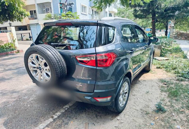 https://images10.gaadi.com/usedcar_image/4519684/original/20598f0d-81f1-4e30-a706-33c9e37dc54c.?imwidth=6402
