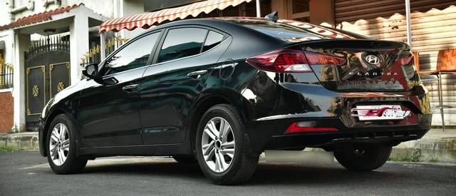 https://images10.gaadi.com/usedcar_image/4519727/original/processed_a2255fcd5e762867a6c949f78c52b927.jpg?imwidth=6402