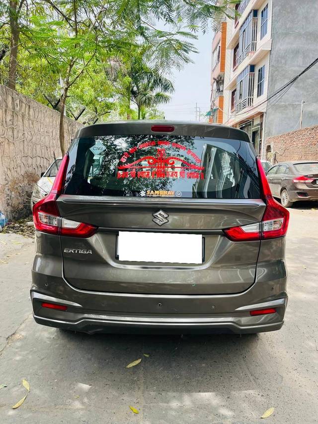 https://images10.gaadi.com/usedcar_image/4519739/original/processed_f3fbb224d5fe57cd3384fd1a0a966275.jpg?imwidth=6402