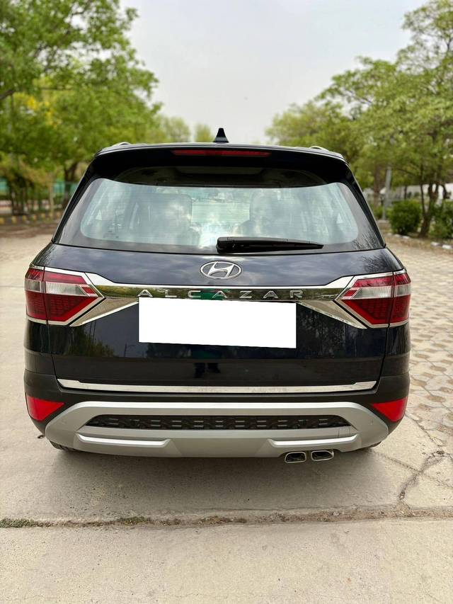 https://images10.gaadi.com/usedcar_image/4519746/original/processed_1ca880c11784816ca30d460011e3a022.jpg?imwidth=6402