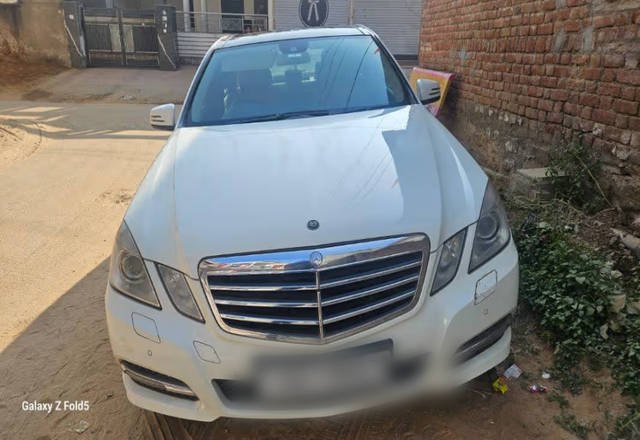 https://images10.gaadi.com/usedcar_image/4519751/original/6b81e2ed-f6d2-4449-93ba-f7788d2d2e52.?imwidth=6400