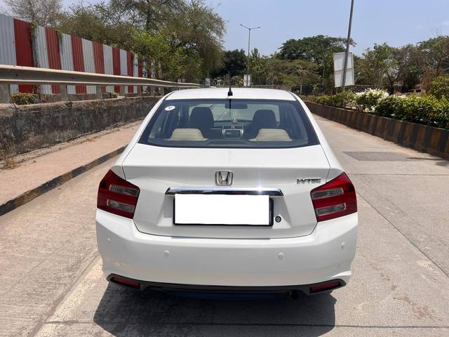 https://images10.gaadi.com/usedcar_image/4519761/original/processed_0cd9558796c9a6da85a902391da2c63a.jpg?imwidth=6402
