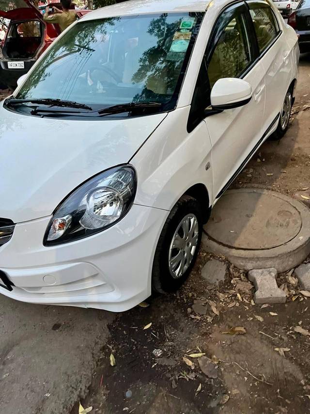 https://images10.gaadi.com/usedcar_image/4519766/original/processed_fcb26a4c6c99df4502eba11da18976c1.jpg?imwidth=6401