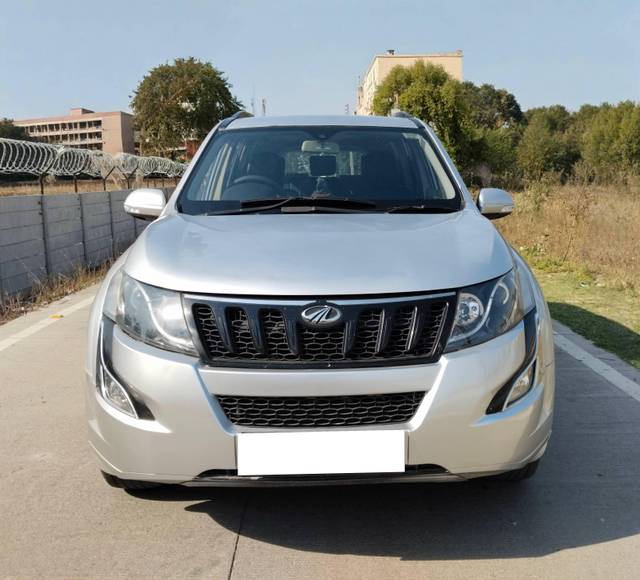 https://images10.gaadi.com/usedcar_image/4519768/original/processed_3992f97d21c27a2fc773deb8c0a3a350.jpg?imwidth=6400