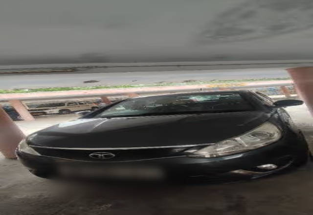 https://images10.gaadi.com/usedcar_image/4519779/original/7670abc6-dd53-4798-83c8-6c992ba74dce.?imwidth=6400