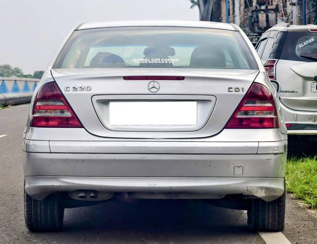 https://images10.gaadi.com/usedcar_image/4519784/original/processed_28225608a33e8f0317a5c0b36d8bc69f.jpg?imwidth=6401