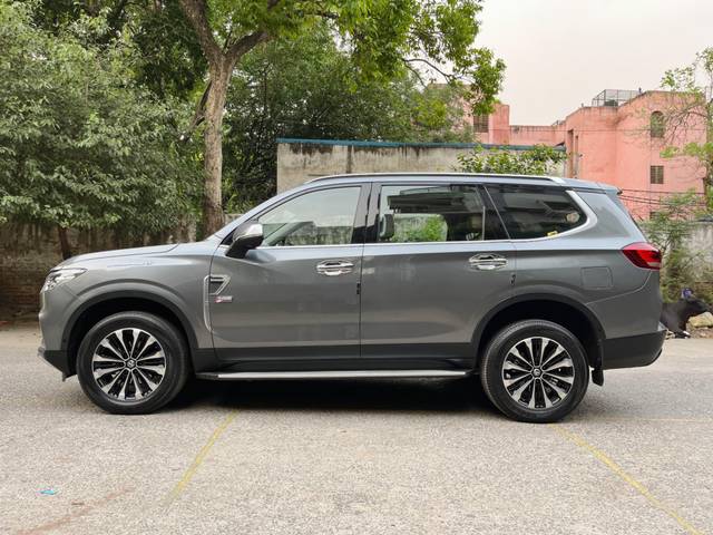 https://images10.gaadi.com/usedcar_image/4519789/original/processed_09ab62c9d131224bf344e5077e17e78b.jpg?imwidth=6402