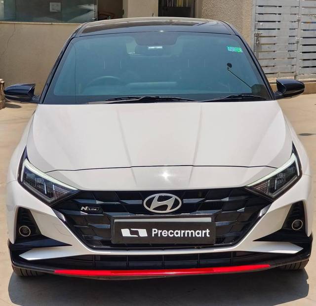 https://images10.gaadi.com/usedcar_image/4519795/original/processed_a6240646c3900eb1b9c9d7ceb5e11172.jpeg?imwidth=6400